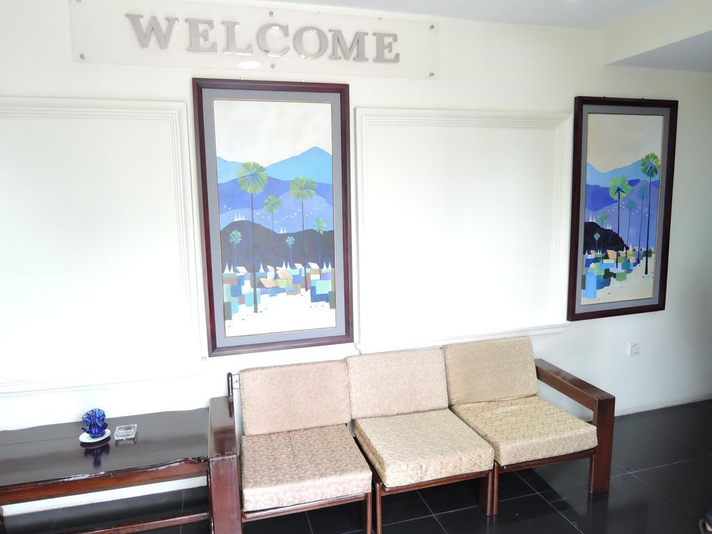 Aye Chan Thar Yangon Exterior photo